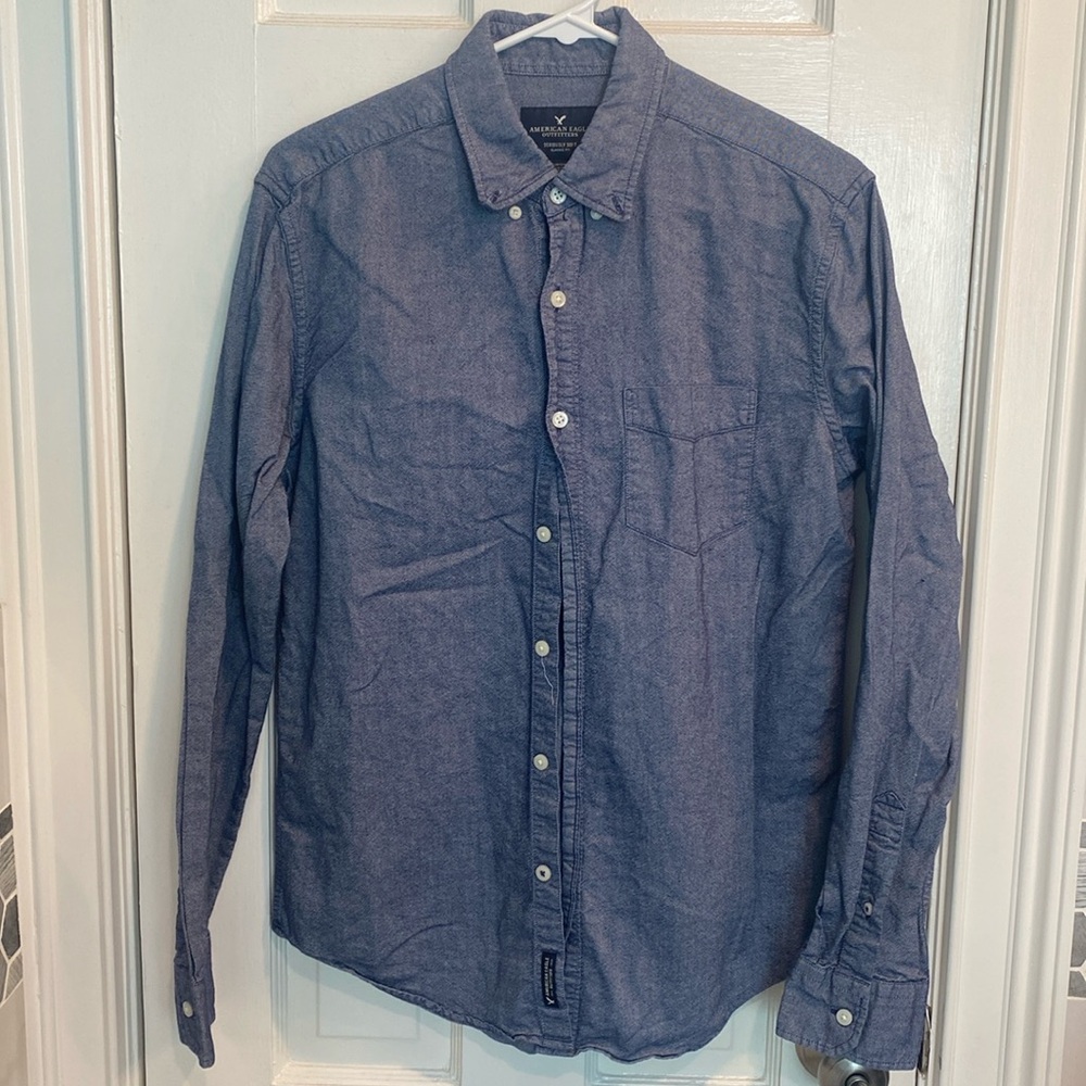 American Eagle button down shirt